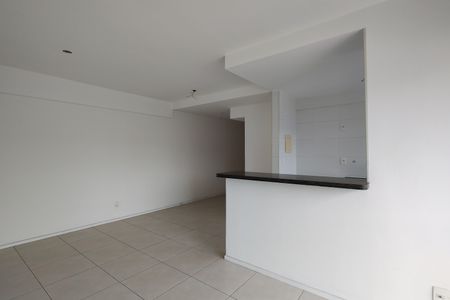 Apartamento para alugar com 60m², 2 quartos e 1 vaga Apartamento para alugar com 60m², 2 quartos e 1 vagaSala