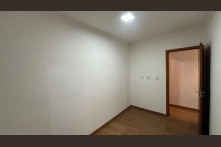 Apartamento para alugar com 71m², 3 quartos e 1 vagaQuarto 1