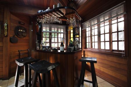 Sala 1 de casa à venda com 4 quartos, 320m² em Jacarepaguá, Rio de Janeiro