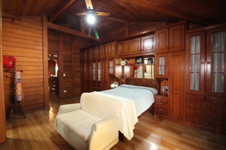 Casa à venda com 320m², 4 quartos e 4 vagasQuarto 4
