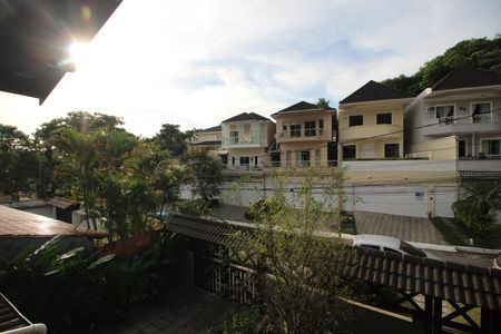 Casa à venda com 320m², 4 quartos e 4 vagasQuarto 1 - Vista