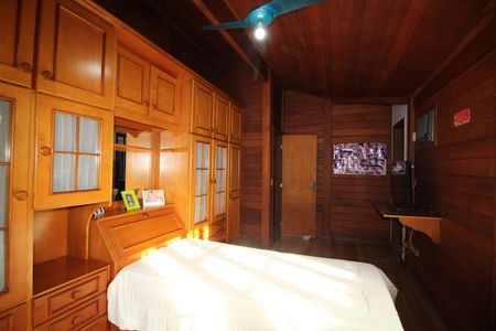 Casa à venda com 320m², 4 quartos e 4 vagasQuarto 1