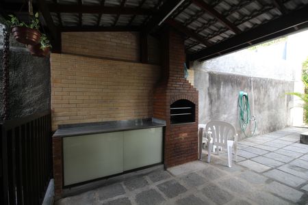 Casa à venda com 320m², 4 quartos e 4 vagasÁrea Externa