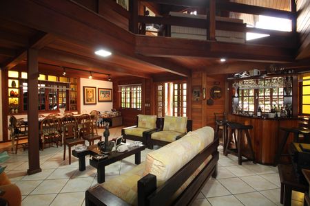 Casa à venda com 320m², 4 quartos e 4 vagasSala 1