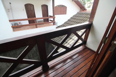 Casa à venda com 320m², 4 quartos e 4 vagasQuarto 2 - Varanda