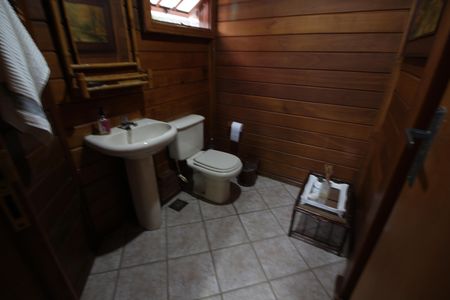 Casa à venda com 320m², 4 quartos e 4 vagasLavabo