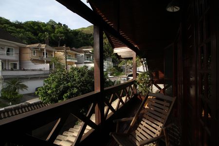 Casa à venda com 320m², 4 quartos e 4 vagasQuarto 1 - Varanda