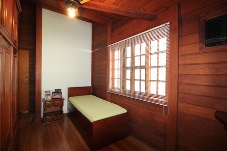 Casa à venda com 320m², 4 quartos e 4 vagasQuarto 3