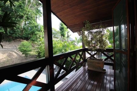 Casa à venda com 320m², 4 quartos e 4 vagasQuarto 4 - Varanda