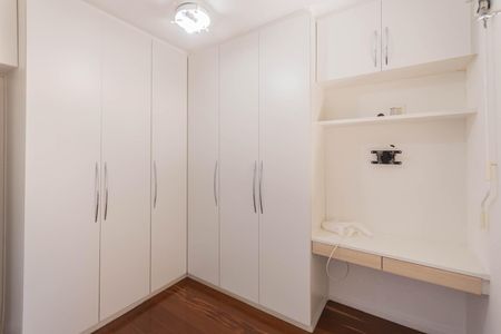 Apartamento para alugar com 70m², 2 quartos e 2 vagasQuarto