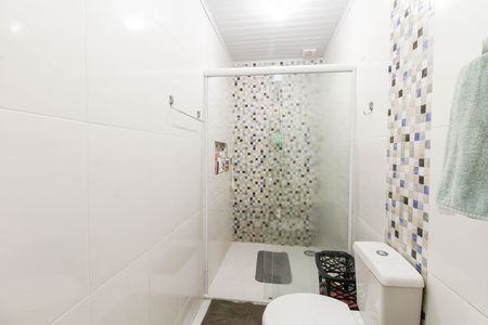 Casa à venda com 100m², 4 quartos e 2 vagas Casa à venda com 100m², 4 quartos e 2 vagasBanheiro