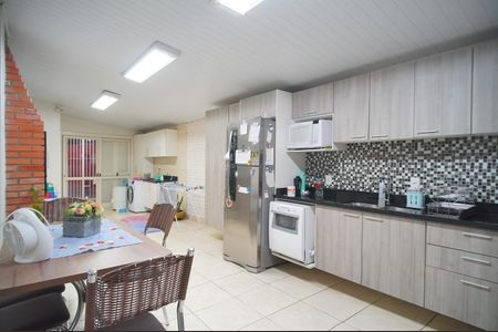 Casa à venda com 173m², 3 quartos e 3 vagascozinha