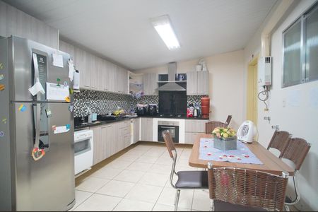 Casa à venda com 173m², 3 quartos e 3 vagascozinha