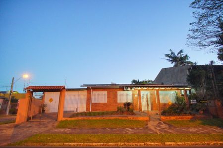 Casa à venda com 173m², 3 quartos e 3 vagasFachada