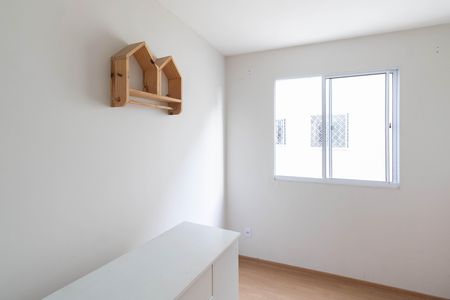 Quarto 1 de apartamento para alugar com 2 quartos, 40m² em Santa Cruz, Rio de Janeiro