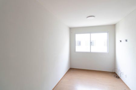 Sala de apartamento para alugar com 2 quartos, 40m² em Santa Cruz, Rio de Janeiro