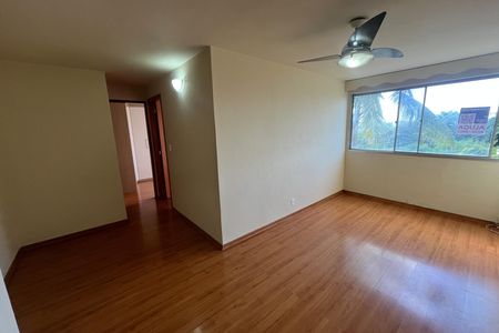 Sala de apartamento para alugar com 2 quartos, 48m² em Colégio, Rio de Janeiro