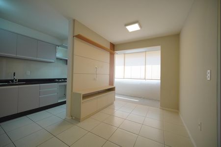 Sala de apartamento para alugar com 2 quartos, 60m² em Barreiros, São José