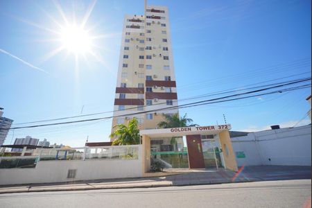Apartamento para alugar com 60m², 2 quartos e 1 vagaFachada