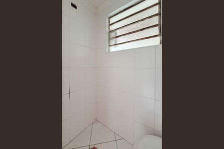 Casa para alugar com 200m², 2 quartos e 3 vagasBanheiro de serviço