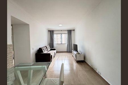 Sala de apartamento para alugar com 1 quarto, 50m² em Indianópolis, São Paulo