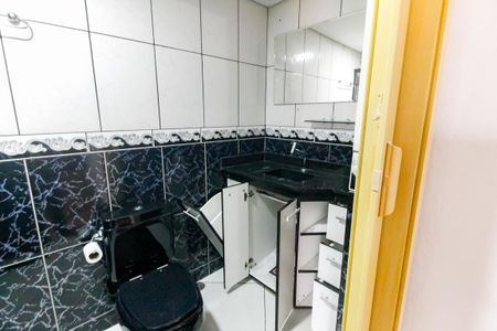 Banheiro da Suíte de casa para alugar com 3 quartos, 240m² em Jardim Paris, São Paulo