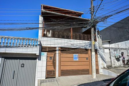 Casa para alugar com 240m², 3 quartos e 1 vagaFachada