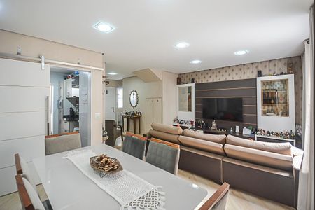 Casa de condomínio para alugar com 97m², 3 quartos e 2 vagasSala