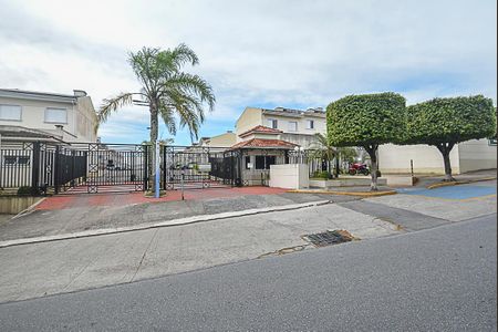 Casa de condomínio para alugar com 97m², 3 quartos e 2 vagasFachada e portaria