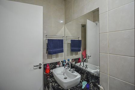 Casa de condomínio para alugar com 97m², 3 quartos e 2 vagasBanheiro da Suíte
