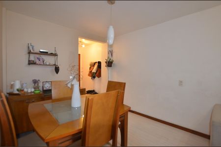 Apartamento à venda com 55m², 2 quartos e 1 vagaSala