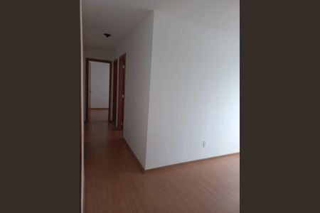 Corredor de apartamento para alugar com 2 quartos, 44m² em Vila Satúrnia, Campinas