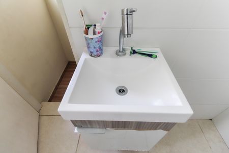 Casa à venda com 125m², 4 quartos e 2 vagasBanheiro Suíte Casa 2