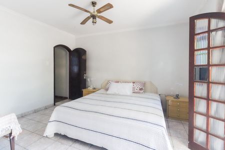 Casa à venda com 125m², 4 quartos e 2 vagasQuarto 3 - Suíte
