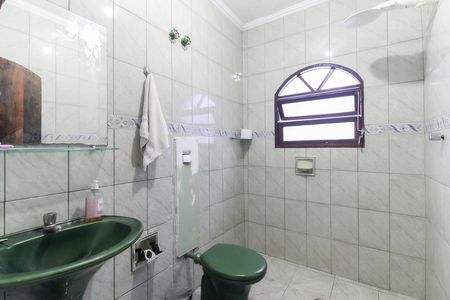 Casa à venda com 125m², 4 quartos e 2 vagasBanheiro Social