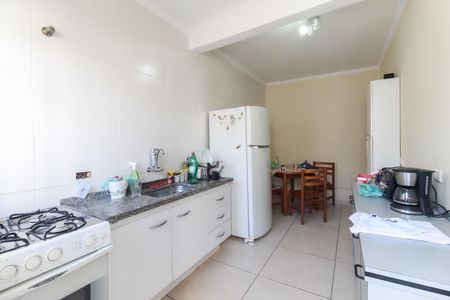 Casa à venda com 125m², 4 quartos e 2 vagasCozinha Casa 2
