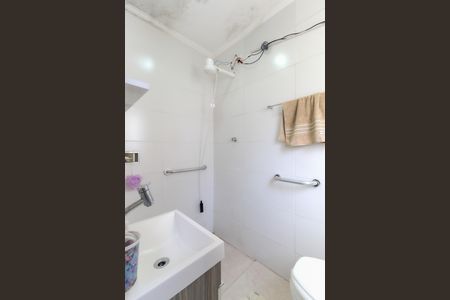 Casa à venda com 125m², 4 quartos e 2 vagasBanheiro Suíte Casa 2