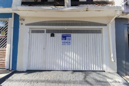 Casa à venda com 125m², 4 quartos e 2 vagasFachada