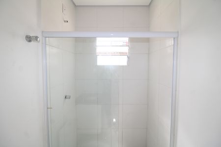 Banheiro de kitnet/studio para alugar com 1 quarto, 29m² em Santana, São Paulo