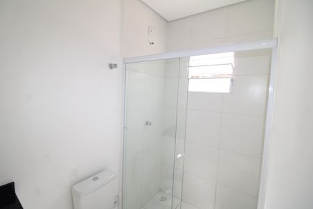 Banheiro de kitnet/studio para alugar com 1 quarto, 29m² em Santana, São Paulo