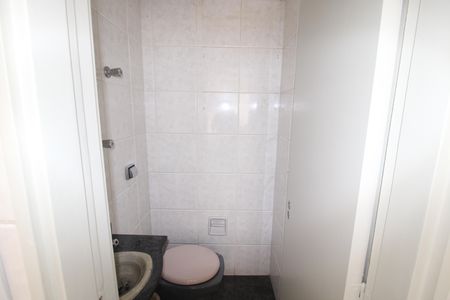 Apartamento à venda com 74m², 3 quartos e 1 vagaÁrea de Serviço