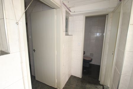 Apartamento à venda com 74m², 3 quartos e 1 vagaÁrea de Serviço