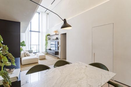 Sala de apartamento à venda com 2 quartos, 115m² em Vila Olímpia, São Paulo