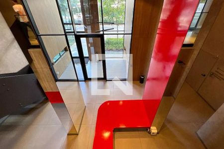 Apartamento à venda com 115m², 2 quartos e 2 vagasHall social