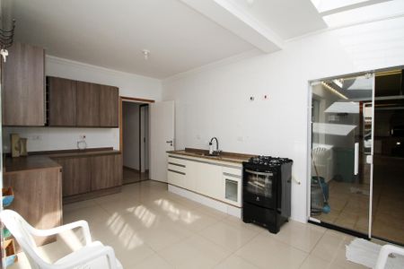 Casa de condomínio para alugar com 142m², 4 quartos e 2 vagas Casa de condomínio para alugar com 142m², 4 quartos e 2 vagasCozinha