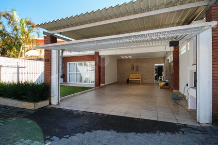 Casa de condomínio para alugar com 142m², 4 quartos e 2 vagas Casa de condomínio para alugar com 142m², 4 quartos e 2 vagasFachada Casa