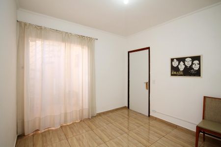 Casa de condomínio para alugar com 142m², 4 quartos e 2 vagas Casa de condomínio para alugar com 142m², 4 quartos e 2 vagasQuarto 1