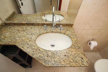 Casa de condomínio para alugar com 142m², 4 quartos e 2 vagas Casa de condomínio para alugar com 142m², 4 quartos e 2 vagasBanheiro