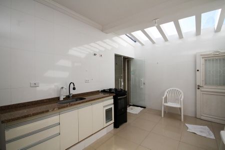 Casa de condomínio para alugar com 142m², 4 quartos e 2 vagas Casa de condomínio para alugar com 142m², 4 quartos e 2 vagasCozinha
