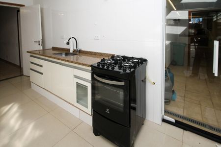 Casa de condomínio para alugar com 142m², 4 quartos e 2 vagas Casa de condomínio para alugar com 142m², 4 quartos e 2 vagasCozinha